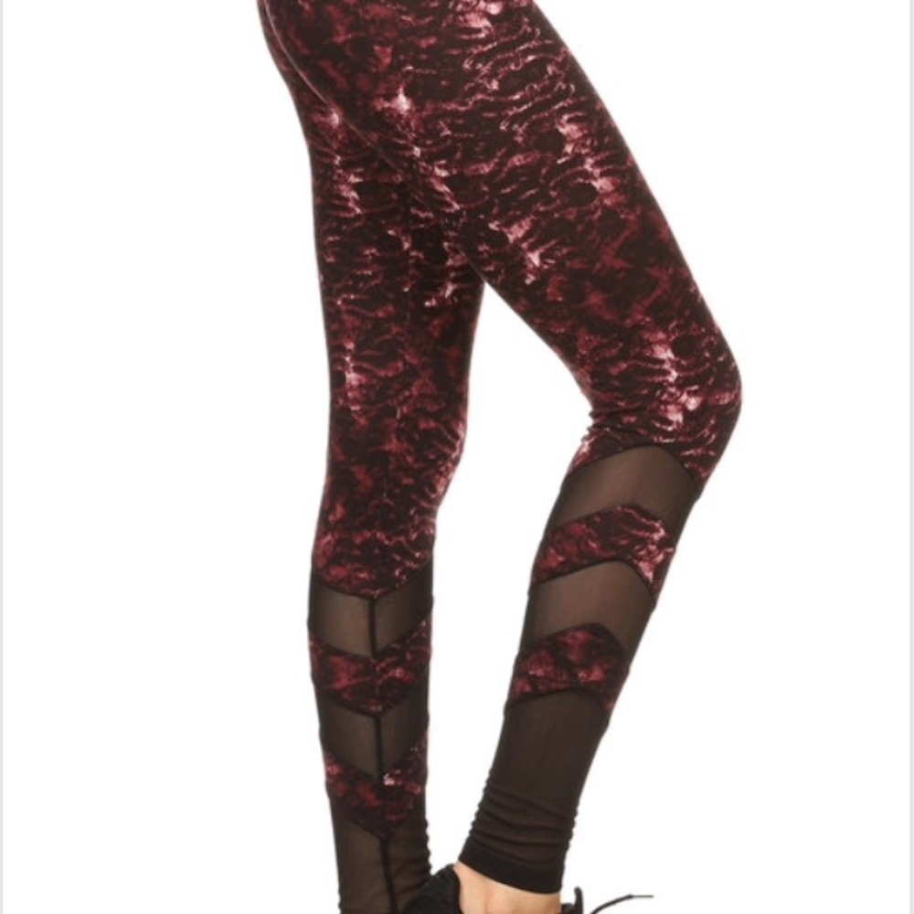 Abstract Leggings